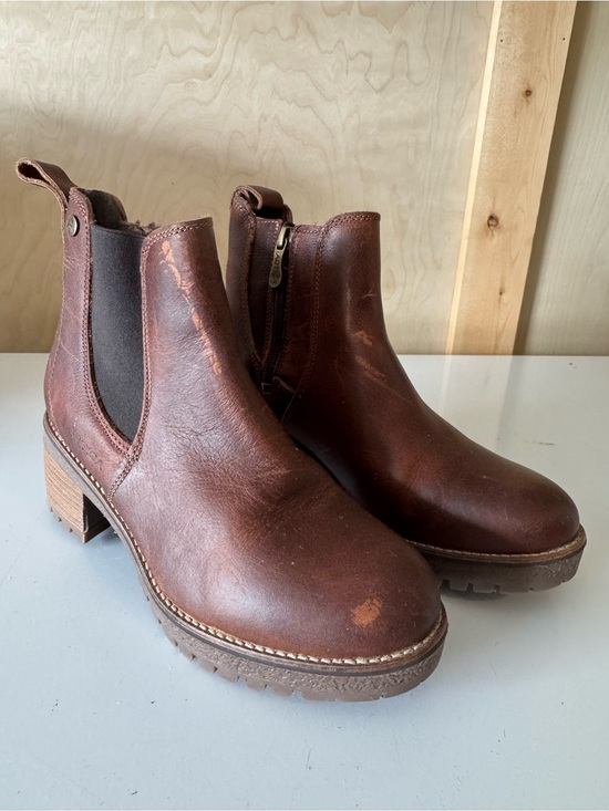 Artica Shoes - Women’s Brown Leather Ankle Booties with Block Heel